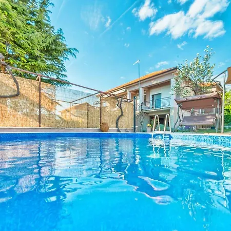 Lovely In Pako Tane With Private Swimming Pool Apartamento *