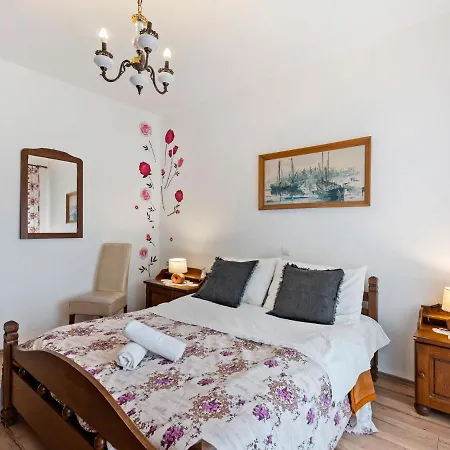 Lovely In Pako Tane With Private Swimming Pool Apartament *